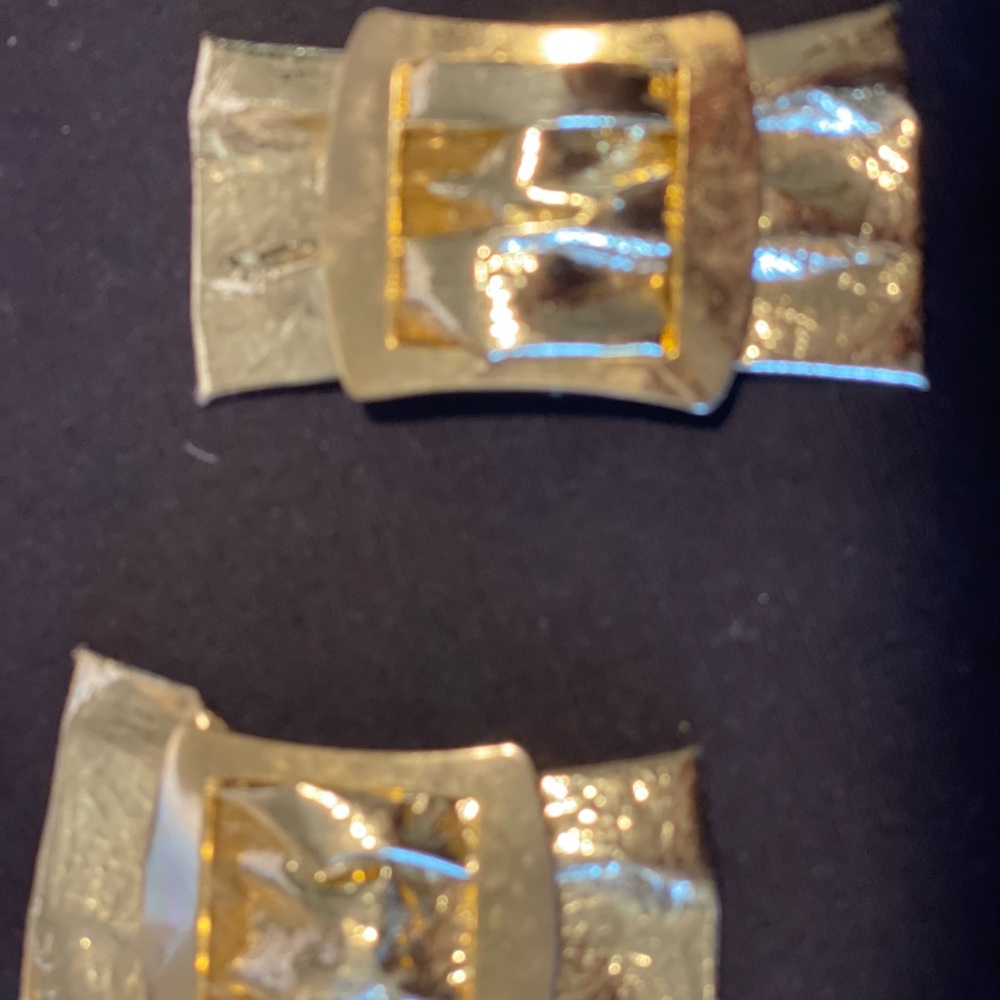 Elegant Gold shoe clips